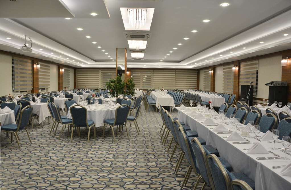 Goeruekle Gueler Park Hotel Удобства фото