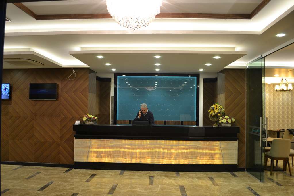 Goeruekle Gueler Park Hotel Интерьер фото